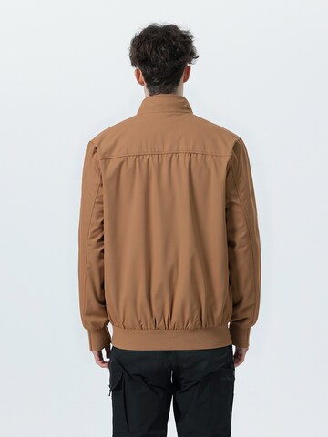 Youthup Between-Season Jacket in Green