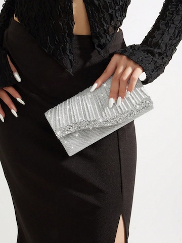 Tomshop24-7 Clutch 'Sindy' in Silver