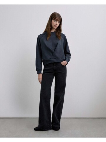 Scalpers Sweatshirt in Grijs: voorkant