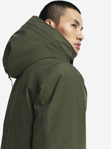 AIGLE Зимняя парка в Зеленый