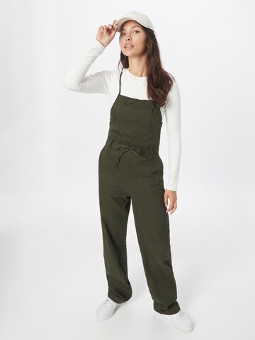 Tuta jumpsuit di Trendyol in verde