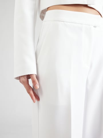 ABOUT YOU x Iconic by Tatiana Kucharova Wide leg Pleated Pants 'Vicky' in White