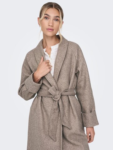 ONLY Between-Seasons Coat 'Wembley' in Brown