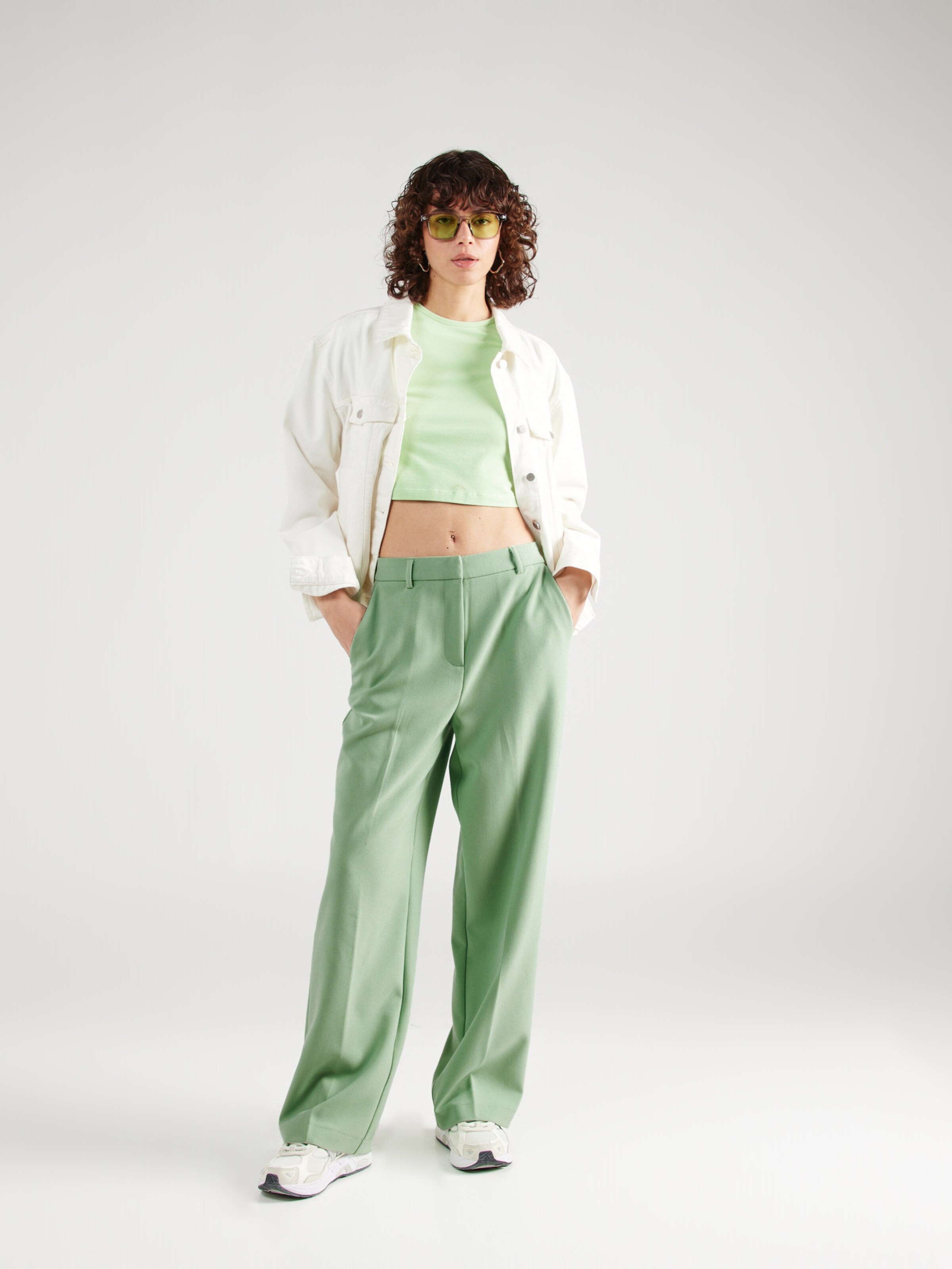 YAS Wide leg Pleated Pants 'LIKKA' in Light Green | ABOUT YOU