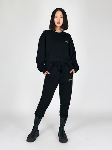 Magdeburg Los Angeles Sweatshirt 'ESSENTIAL' in Black