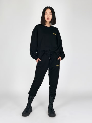 Magdeburg Los Angeles Sweatshirt 'ESSENTIAL' in Schwarz