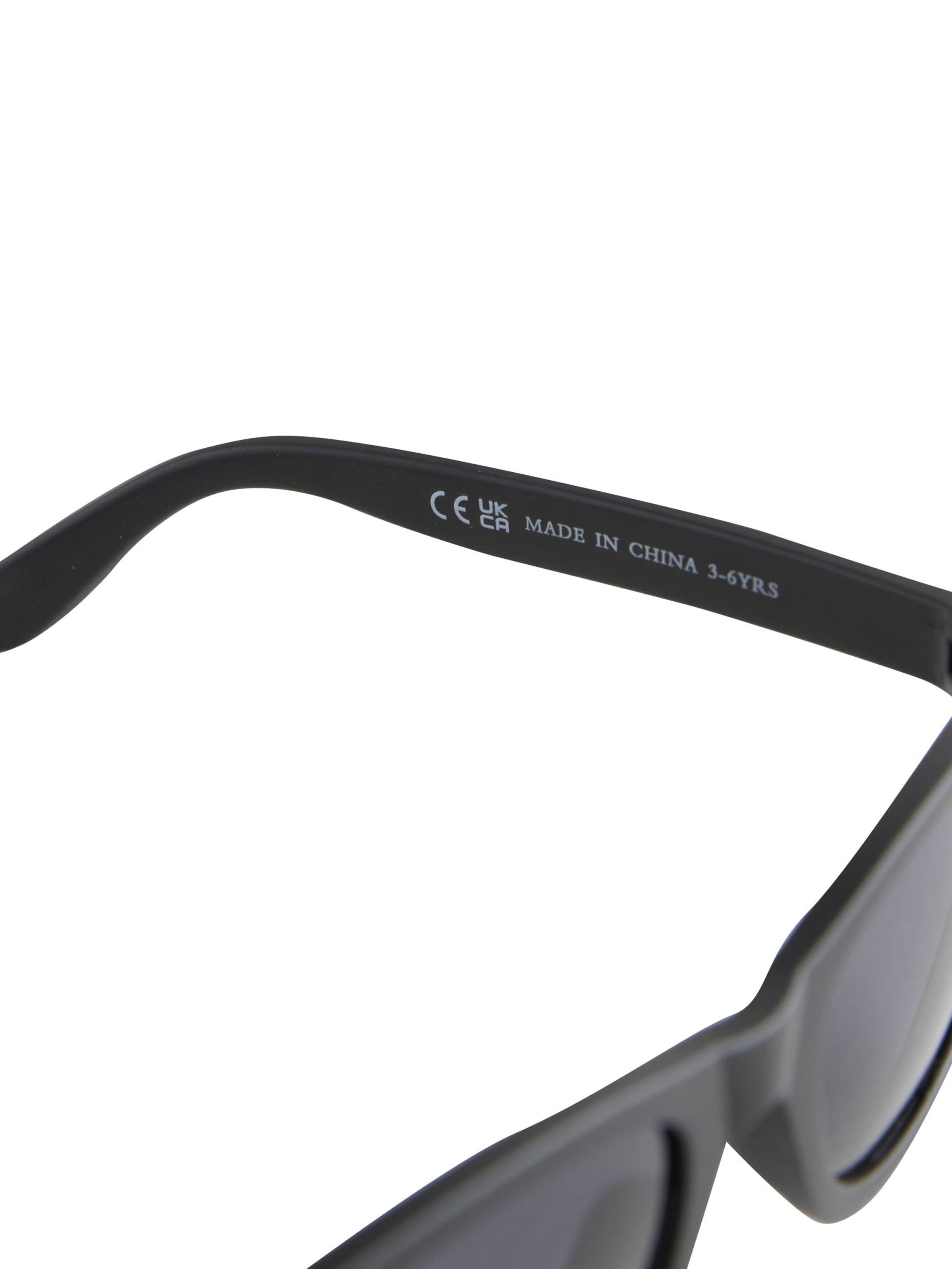 melns Next Saulesbrilles