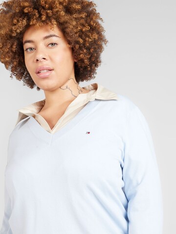 Pullover di Tommy Hilfiger Curve in blu