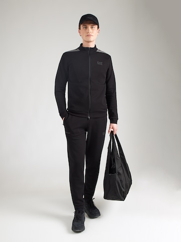 EA7 Emporio Armani - Chándal en negro: frente