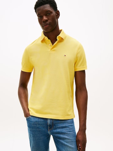 T-Shirt TOMMY HILFIGER en jaune : devant