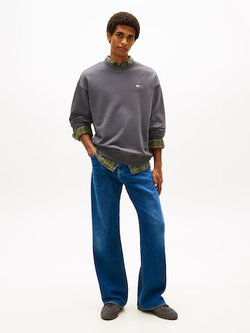 Tommy Jeans Collegepaita värissä harmaa