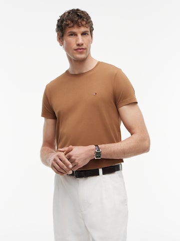 Slim fit Tricou de la TOMMY HILFIGER pe maro: față