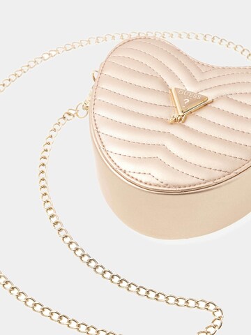 GUESS Bag in Gold