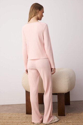 Trendyol Pyjama in Pink
