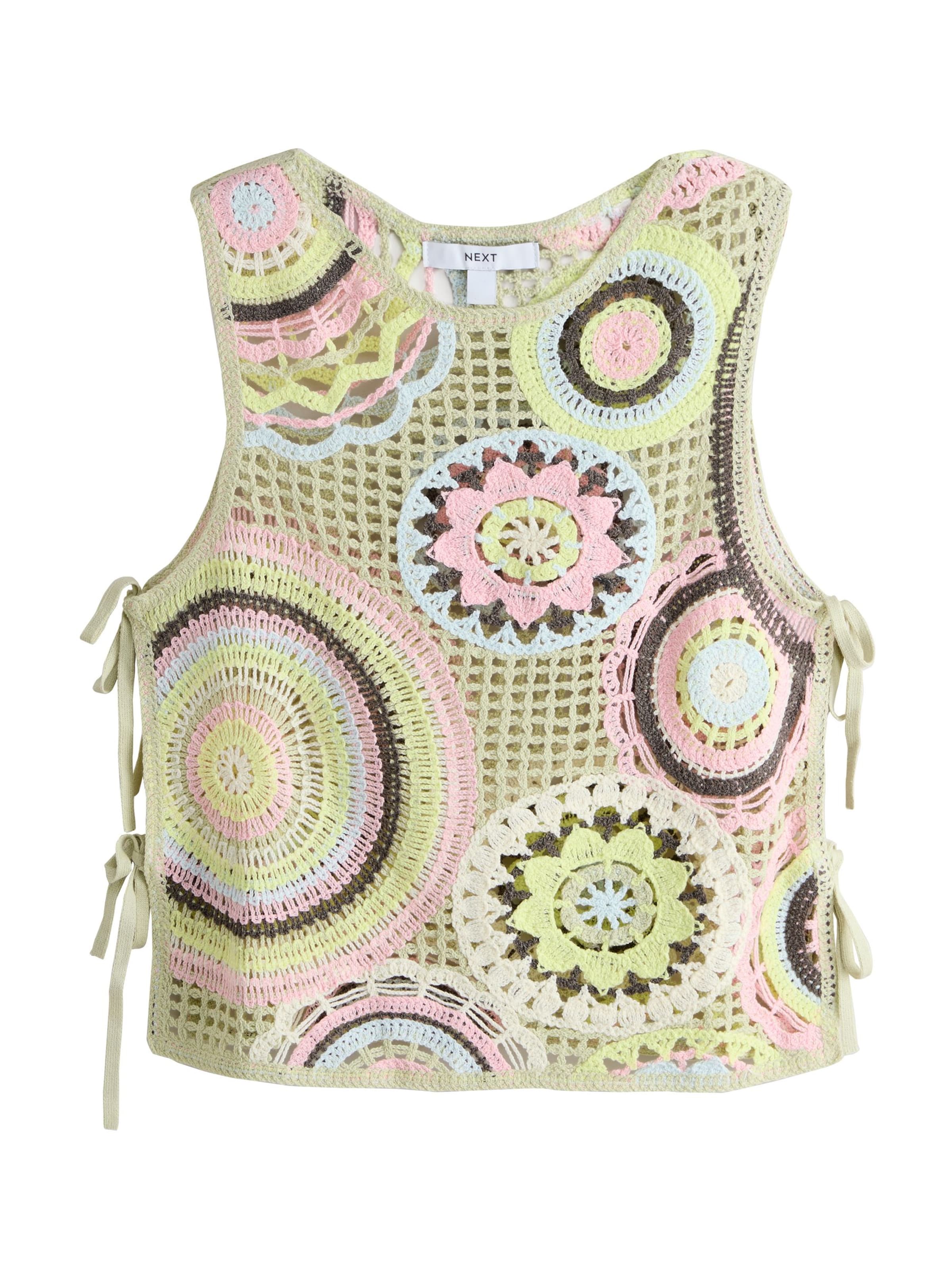 Next Top in Green: front