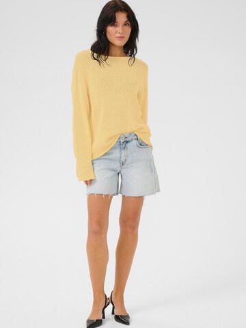 Pull-over 'Diva' My Essential Wardrobe en jaune