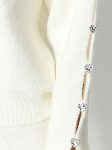 Trendyol Sweater in Beige