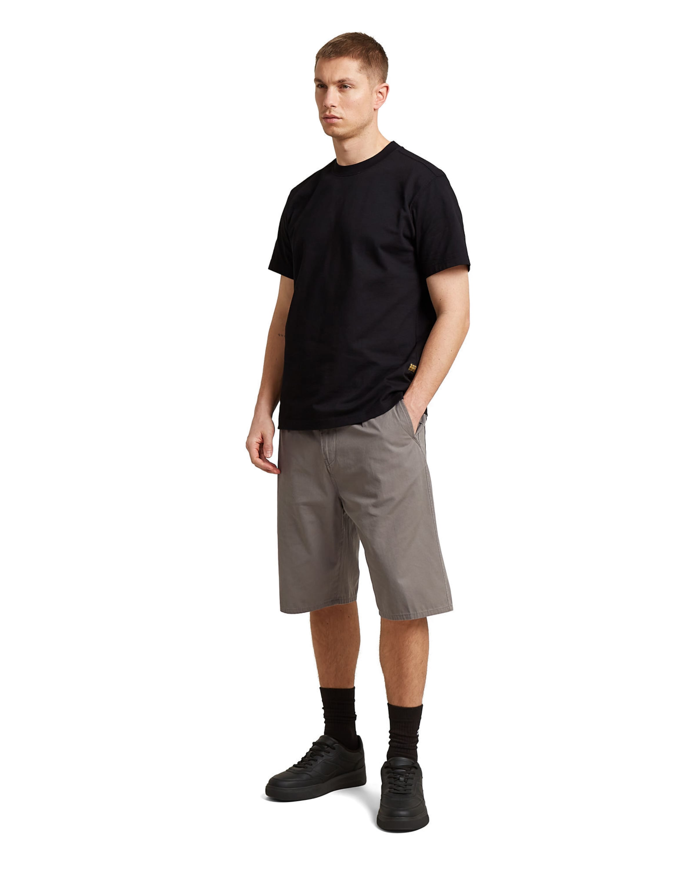 G-STAR Regular Chino 'Pleated Chino Shorts' in Grijs