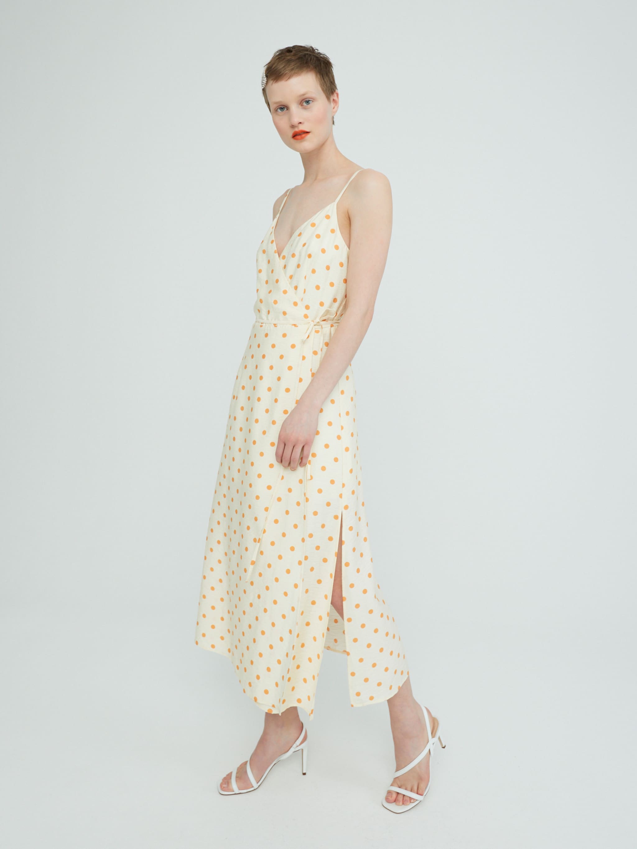 EDITED Producten Jurk 'Roslyn' Crème