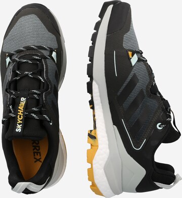 ADIDAS TERREX - Sapato baixo 'Skychaser Gore-Tex 2.0' em preto