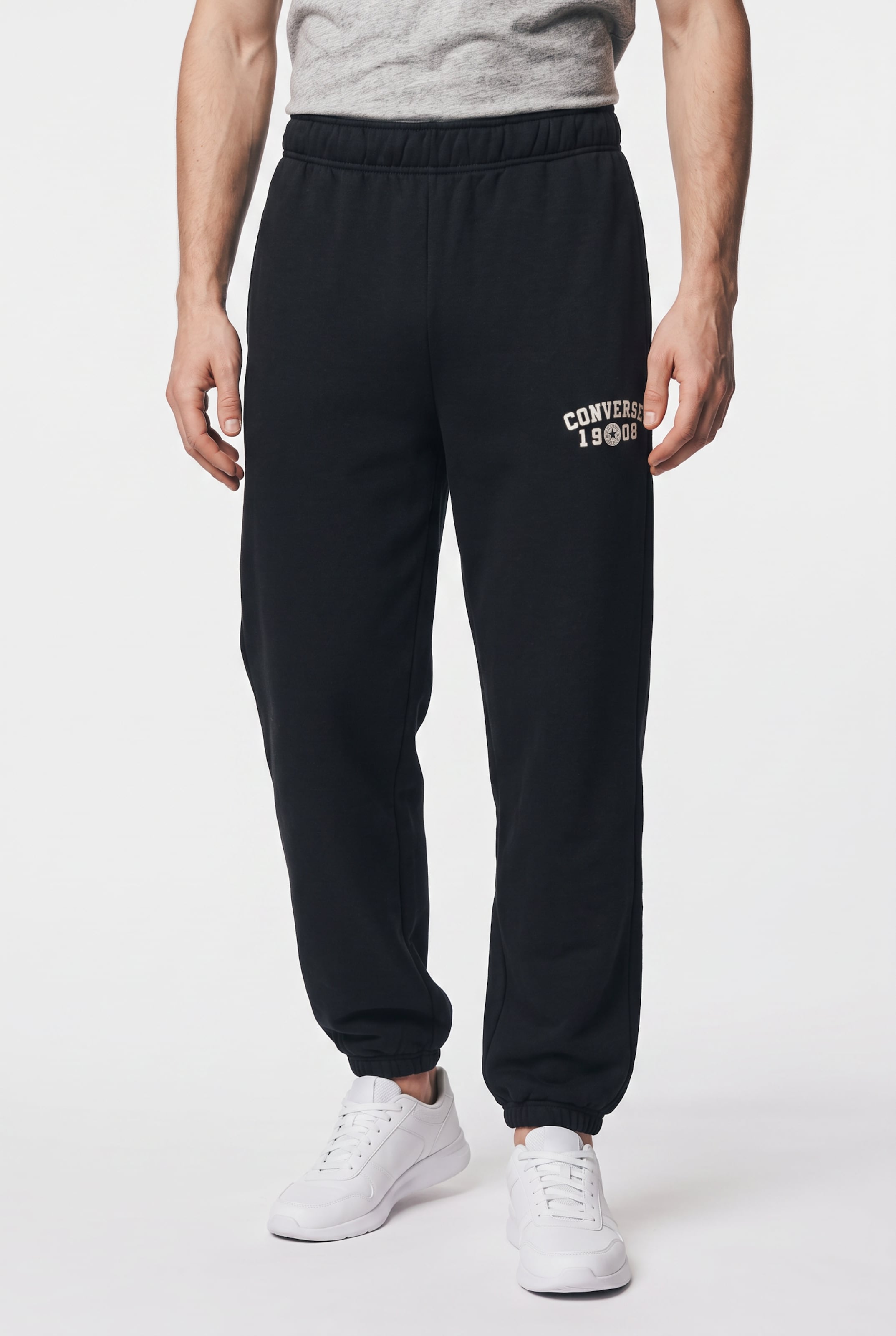 CONVERSE Regular Jogginghose in Schwarz: Vorderseite