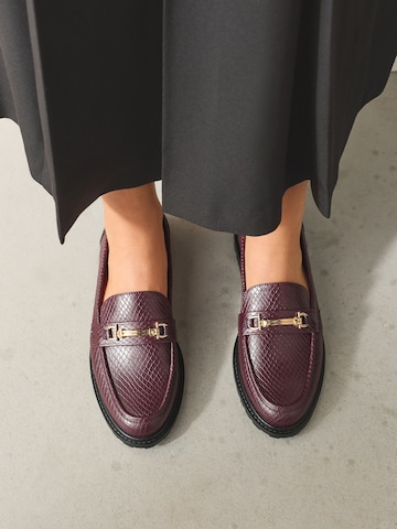 Next Instappers 'Forever Comfort' in Rood