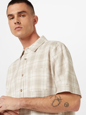 Cotton On - Regular Fit Camisa 'Eddie' em bege