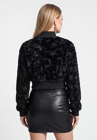 faina Between-Season Jacket in Black