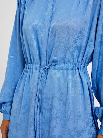 SELECTED FEMME Skjortklänning i blå