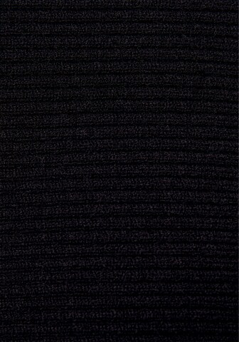 Pullover di LASCANA in nero