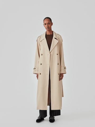 modström Between-Seasons Coat 'Eviet' in Beige