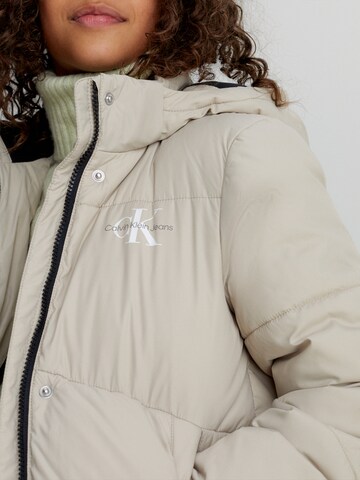 Calvin Klein Jeans Winterjacke in Beige