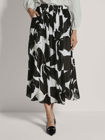 MADELEINE Rok in Zwart: voorkant