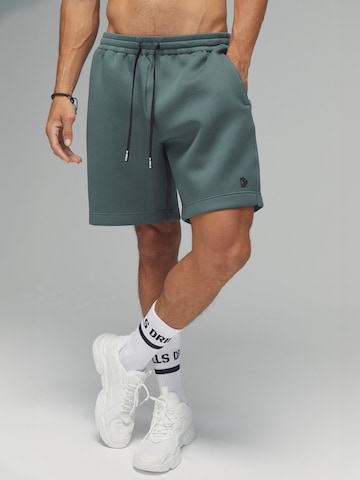 DRILLS Apparel Regular Trousers 'Recreation' in Green