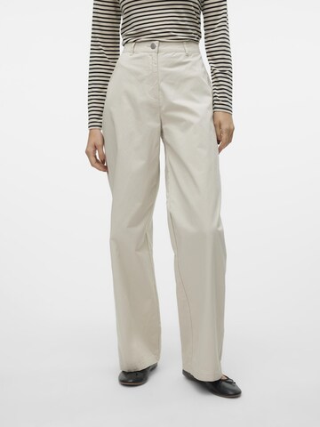 Loosefit Pantalon 'VMChris' VERO MODA en beige : devant