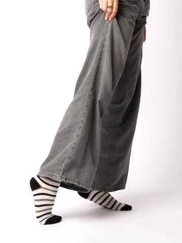 Occulto Socks 'Lotte' in Black