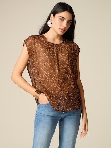 Camicia da donna di oltre in marrone