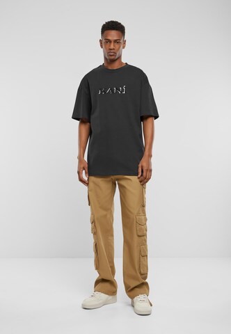Karl Kani Regular Cargobroek in Beige: voorkant