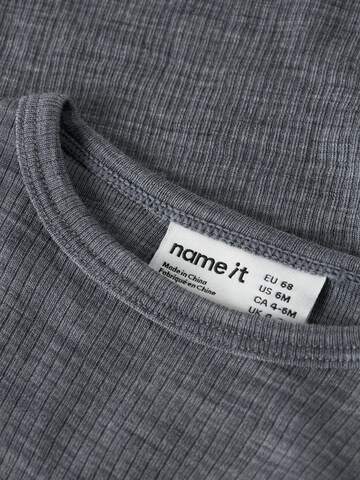NAME IT - Macacão/Body 'NBNWAX' em cinzento