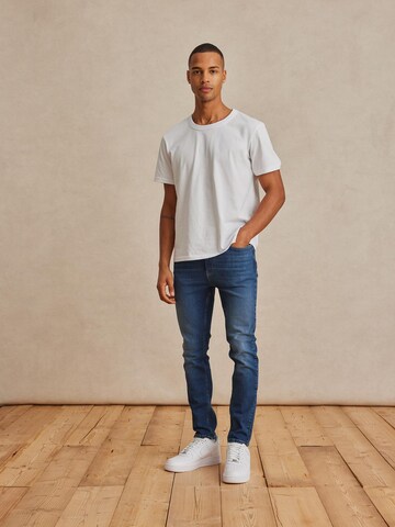 DAN FOX APPAREL Regular Jeans 'Lian' i blå