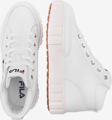 FILA Кроссовки на платформе в Белый