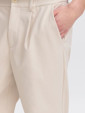 Casual Friday Tapered Stoffhose ' CFMarc ' in Beige