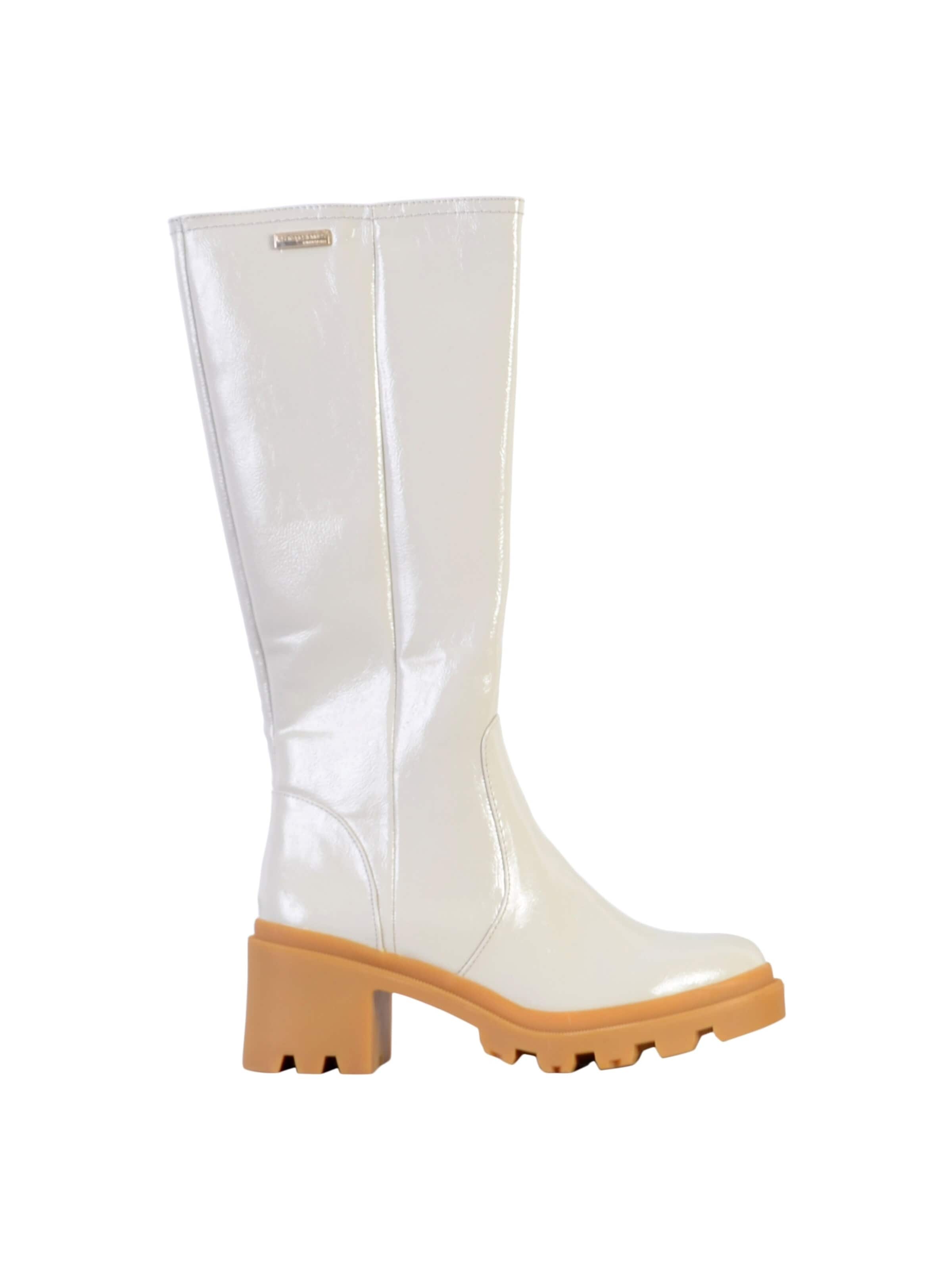 Les Tropéziennes - Botas en blanco