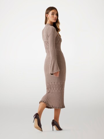 GUESS Knitted dress in Beige