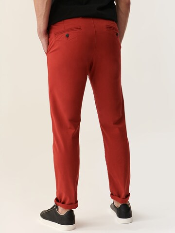TATUUM Slimfit Hose 'Joseph 2' in Rot