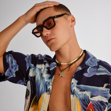 LE SPECS Solglasögon 'Impossible' i svart