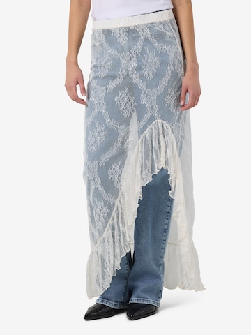 Noisy may Skirt 'NMLUCIA' in White: front