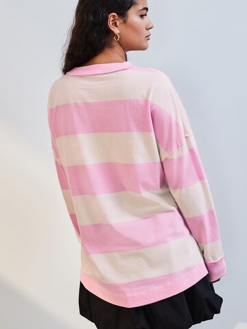 Next Shirt in Pink