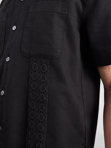 Abercrombie & Fitch Классический крой Рубашка 'MAR4' в Черный