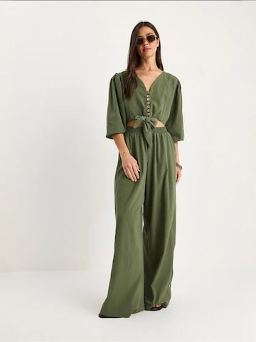 Bianco Lucci Pantsuit in Green